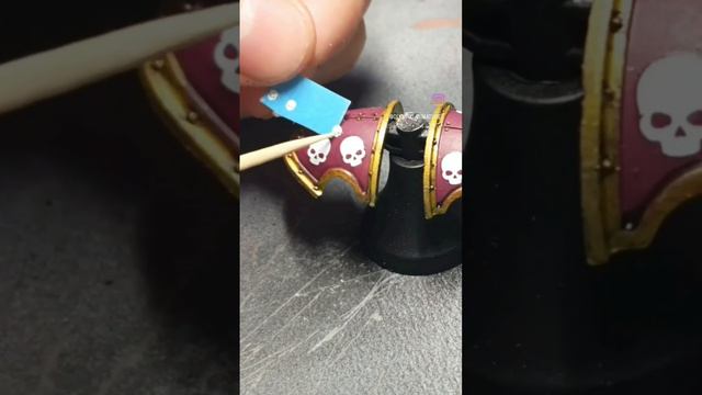 Adding transfers to Knight Armiger #40k #miniature #gamesworkshop #warhammer #paintingwarhammer смотреть онлайн