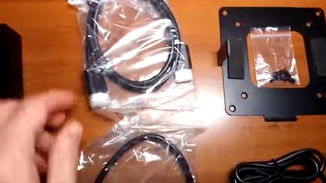 Mini PC Z83II с GearBest'a. смотреть онлайн