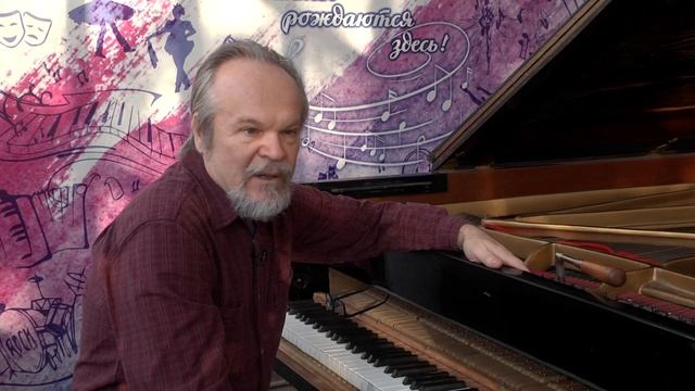 В КАДРЕ: настройщик фортепиано Юрий Захаров смотреть онлайн
