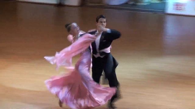 Eduard Teodorescu & Alexandra Baltaretu - TGP 2010 - Open Standard 14-15 - Tango смотреть онлайн