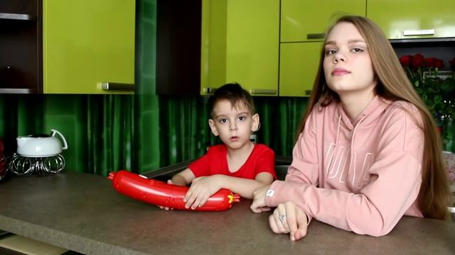 Обзор игрушки озорная колбаска весёлое видео для детей новое видео смотреть онлайн