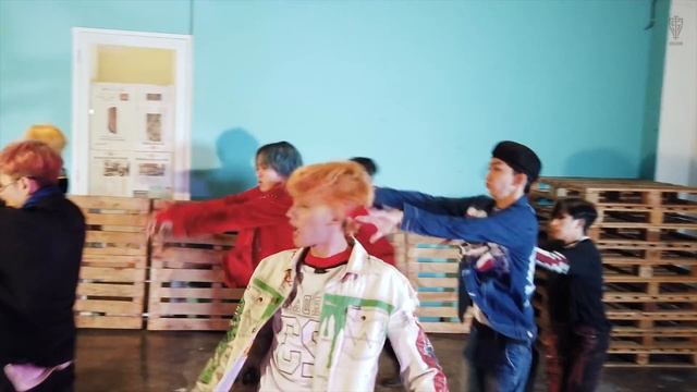 Stray Kids - "神메뉴" (GOD'S MENU) Dance Cover by INVASION DC смотреть онлайн