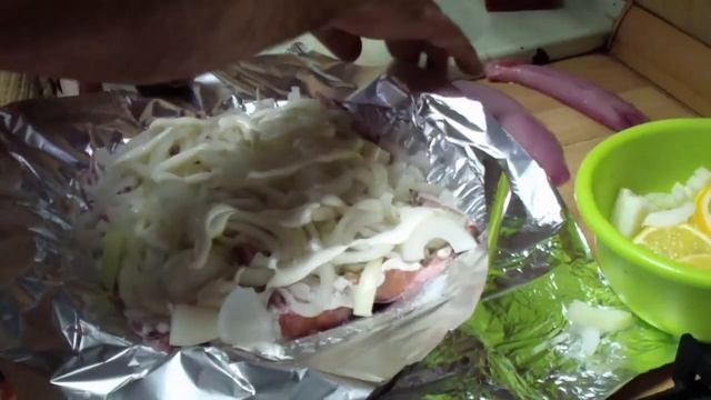 Горбуша на ужин быстро и вкусно ,когда неожиданно пришли друзья. смотреть онлайн