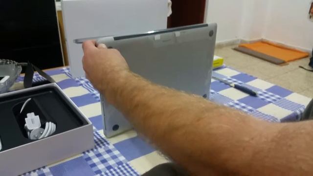 распаковка macbook pro retina 2015 смотреть онлайн