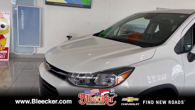 2022 Chevy Trax LS смотреть онлайн