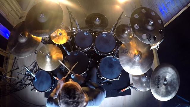 Borka Hess - Circle Of Illusion - 13th Floor смотреть онлайн