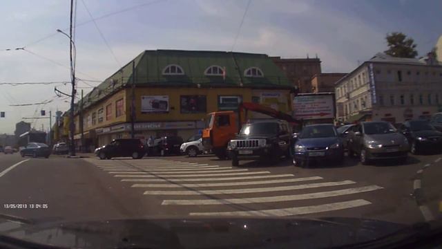 Машину забирает эвакуатор в то время как в ней работал видеорегистратор ч.1 смотреть онлайн