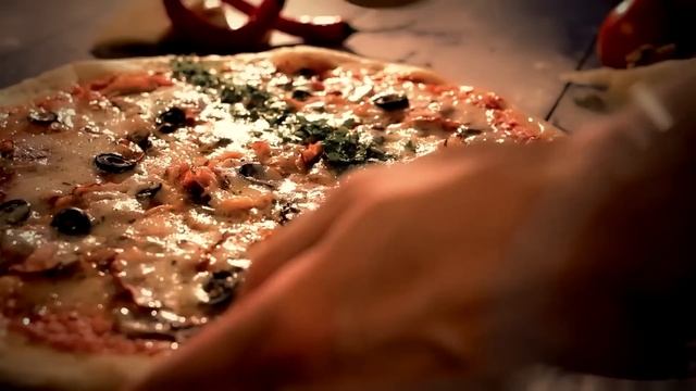 LA PIZZA "Canzone" Orchestra Paolo Bagnasco (Tarantella) Pizza Song | Made in Italy смотреть онлайн
