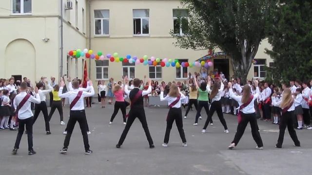 Улыбайся!!! ))). Последний звонок 2023. МОБУ СОШ № 8 г. Таганрога. 23.05.2023 смотреть онлайн