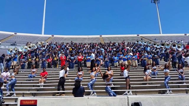 2016-17 JSU J-settes & High Schools (Scared of the dark) Blue & White game смотреть онлайн