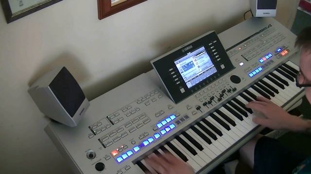 Pirates Of The Caribbean - He's A Pirate - Yamaha Tyros 4 - HD смотреть онлайн