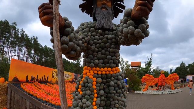Макс и Джессика учат животных на ферме смотреть онлайн