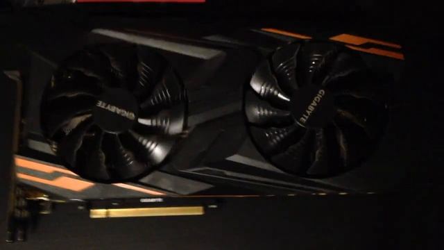 Избавляюсь от видеокарт.  Меняю RX560 на Vega56