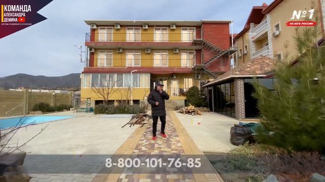 Безрамное остекление в Крыму Судак. Раздвижное остекление беседки в Крыму Судак. Панорамная беседка смотреть онлайн