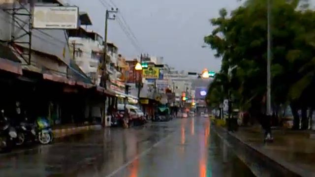 от Aiyara Palace Hotel до пирса смотреть онлайн