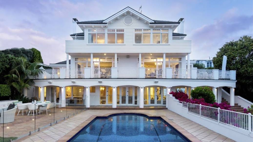 Breathtaking Home with Ocean views in Auckland, New Zealand смотреть онлайн
