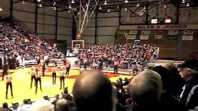 UCM_vs_NW-Mo смотреть онлайн