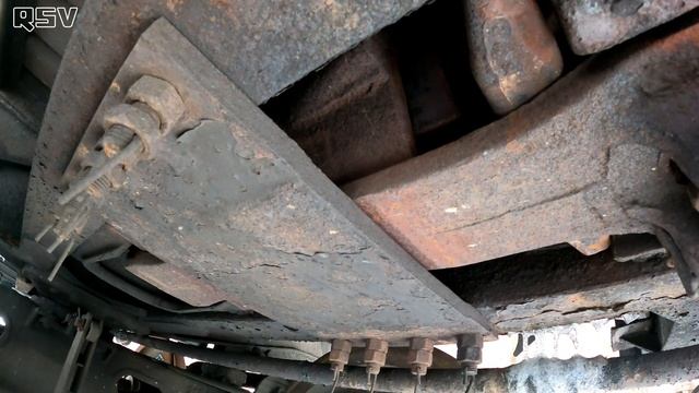 Нужный элемент ударно-тягового устройства вагона! Вагонник. Железная дорога.