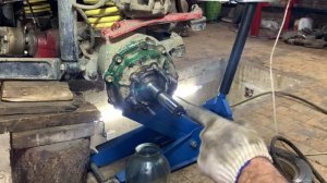 Уаз-469. Ремонт переднего военного моста УАЗА . Порвали мост! Часть 2