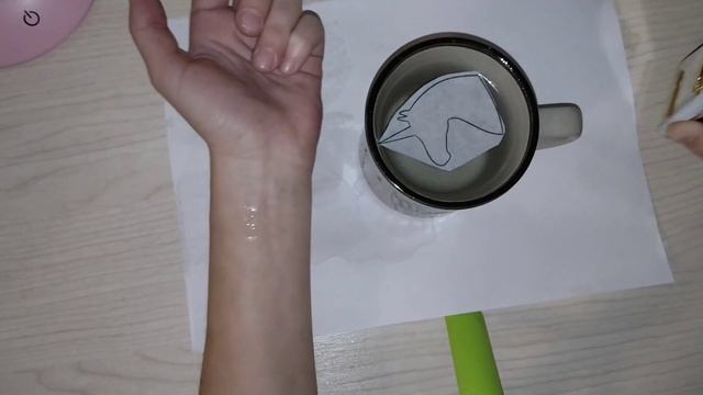 Как сделать татуировку дома с помощью духов и воды?