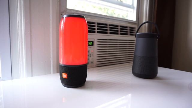 JBL Pulse 3 Vs Bose SoundLink Revolve Plus Which 360 Degree Speaker Is Right For You? смотреть онлайн