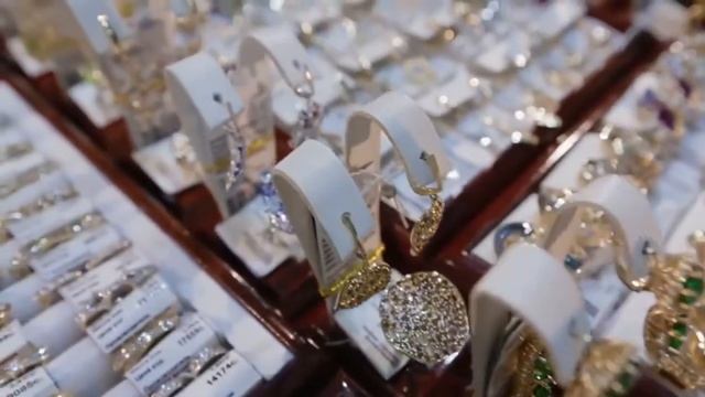 ВСЕ СРОЧНО ЗА ПОКУПКАМИ В ЮВЕЛИРНЫЙ МАГАЗИН АЛМАЗ! ВЫБИРАЙТЕ ЛУЧШЕЕ! смотреть онлайн
