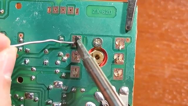 Настольный FM/AM радиоприемник смотреть онлайн