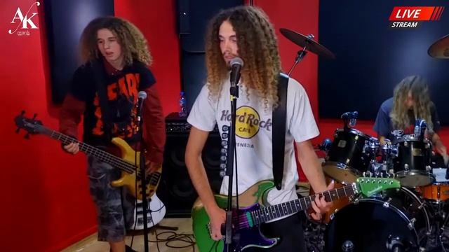 MIXED UP EVERYTHING - GUESTS @ THE RED ROOM LIVE STREAM смотреть онлайн