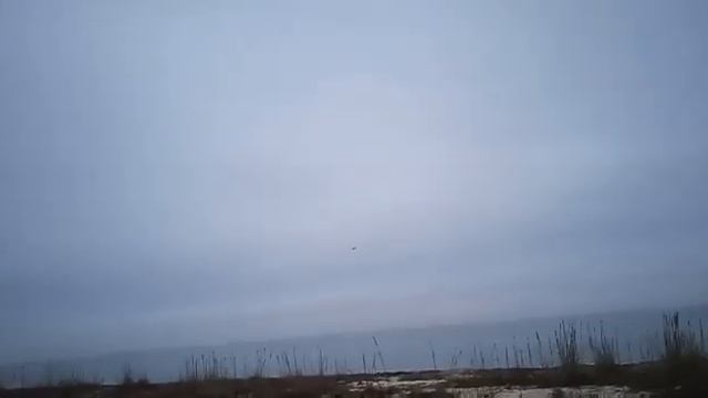 Крылатая ракета над островом Бирючий. Азовское море, Херсонская область смотреть онлайн