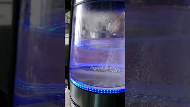 Очищаем чайник от накипи. смотреть онлайн