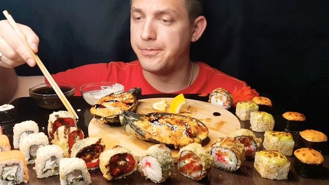 MUKBANG /Запечённые мидии /Роллы /Мукбанг #ROLLS #суши #мидии #обжор #mukbang #роллы