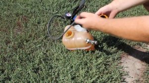 Проверка давления сброса крышки расширительного бачка