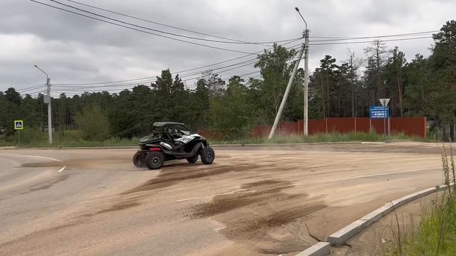 Дрифт на CFmoto Zforce 1000 EPS смотреть онлайн