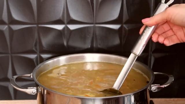 ЗАБОЛЕЛИ ХВОЙНИКИ, ШТОРЫ на КУХНЕ, СУП с РЫБНОЙ КОНСЕРВОЙ, ПОДВЯЗКА ТОМАТОВ #нашучасток \ Julia Hom