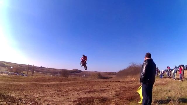 Прыжок Honda CRF смотреть онлайн