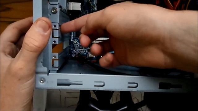 How To Install a PCI-e Expansion Card in a Desktop Computer смотреть онлайн