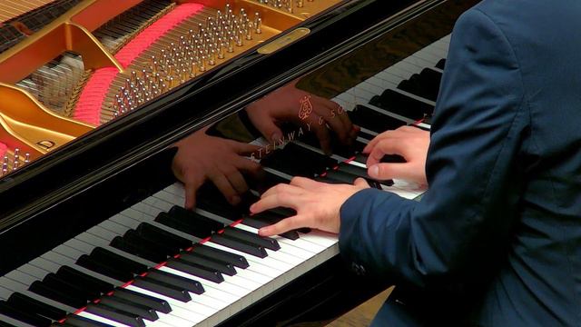 Gergely Kovacs plays Chopin Sonata in B Minor Op. 58 смотреть онлайн