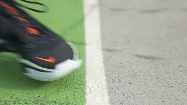 Nike Zoom G.T. Run смотреть онлайн