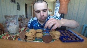 МУКБАНГ АСМР СЛАДОСТИ / SWEET / КОНФЕТЫ / ПЕЧЕНЬЕ / CHOCOLATE / КОФЕ / EATING ASMR Mukbang #495