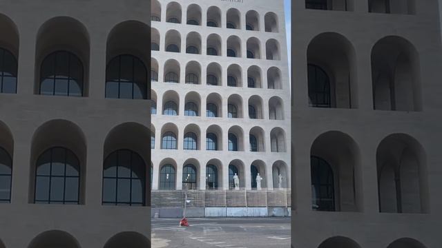 Eur. ЕУР. Экскурсия по Риму. Современный район Бенито Муссолини