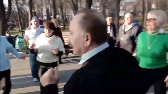 НАКУКУЙ НАМ КУКУШКА ДОЛГИХ ЛЕТ смотреть онлайн