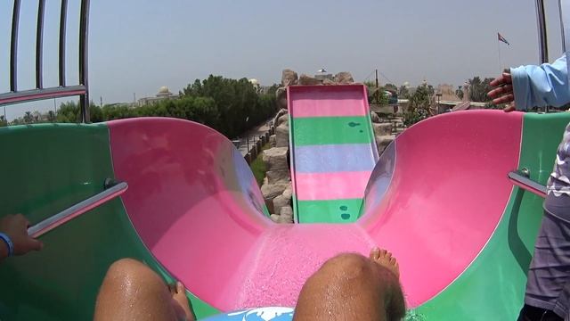 Boomerang Water Slide at Al Montazah Water Park смотреть онлайн