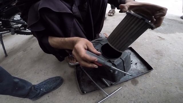 How To Tune Up a Suzuki GS 500 | Engine Tuning | Lodhi Autos смотреть онлайн