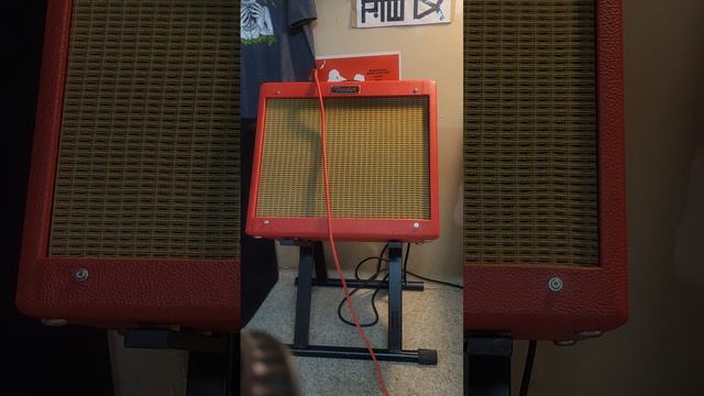 Texas Red Fender Blues Jr смотреть онлайн
