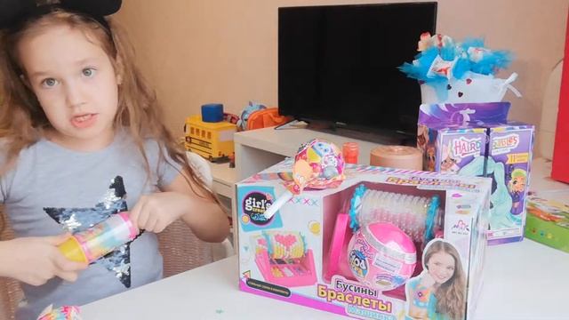 Распаковка подарочков на день рождения Амалии 7 лет! смотреть онлайн