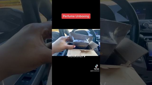 Perfume Unboxing Gone Wrong / Morekimztv / Franck Olivier смотреть онлайн