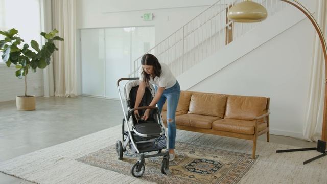 UPPAbaby Cruz V2 | Stroller Review смотреть онлайн