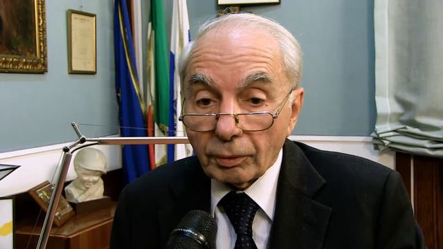 17/11/2017| Presentazioni e Incontri - Lettura Vincenzo Buonocore смотреть онлайн