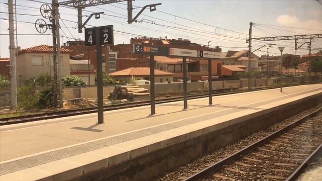 Getting to Castelldefels Beaches from Barcelona by Renfe Train #1: Travel Guide смотреть онлайн