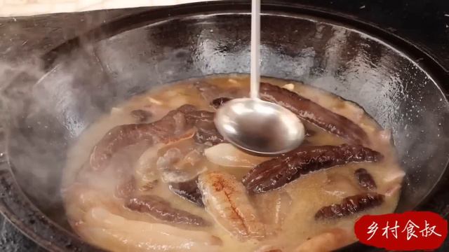 Sea Cucumber Braised With Chicken and Pig Feet! The World Most Delicious Soup! | Uncle Rural Gourme смотреть онлайн